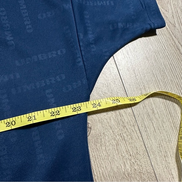 Vintage 90s Umbro all-over print t-shirt Size Medium - Picture 12 of 13